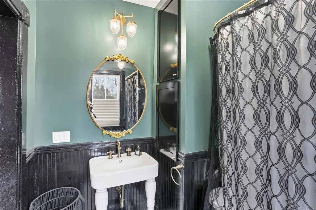 161 Harbor Road Shelburne VT 05482