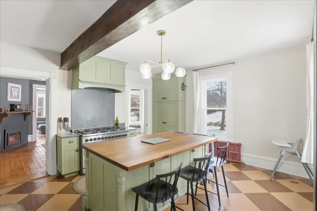 161 Harbor Road Shelburne VT 05482