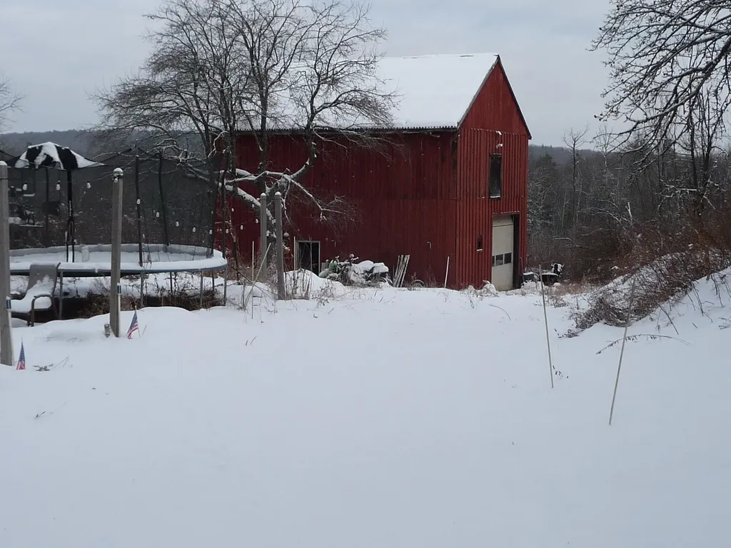 433 North Road Deering NH 03244