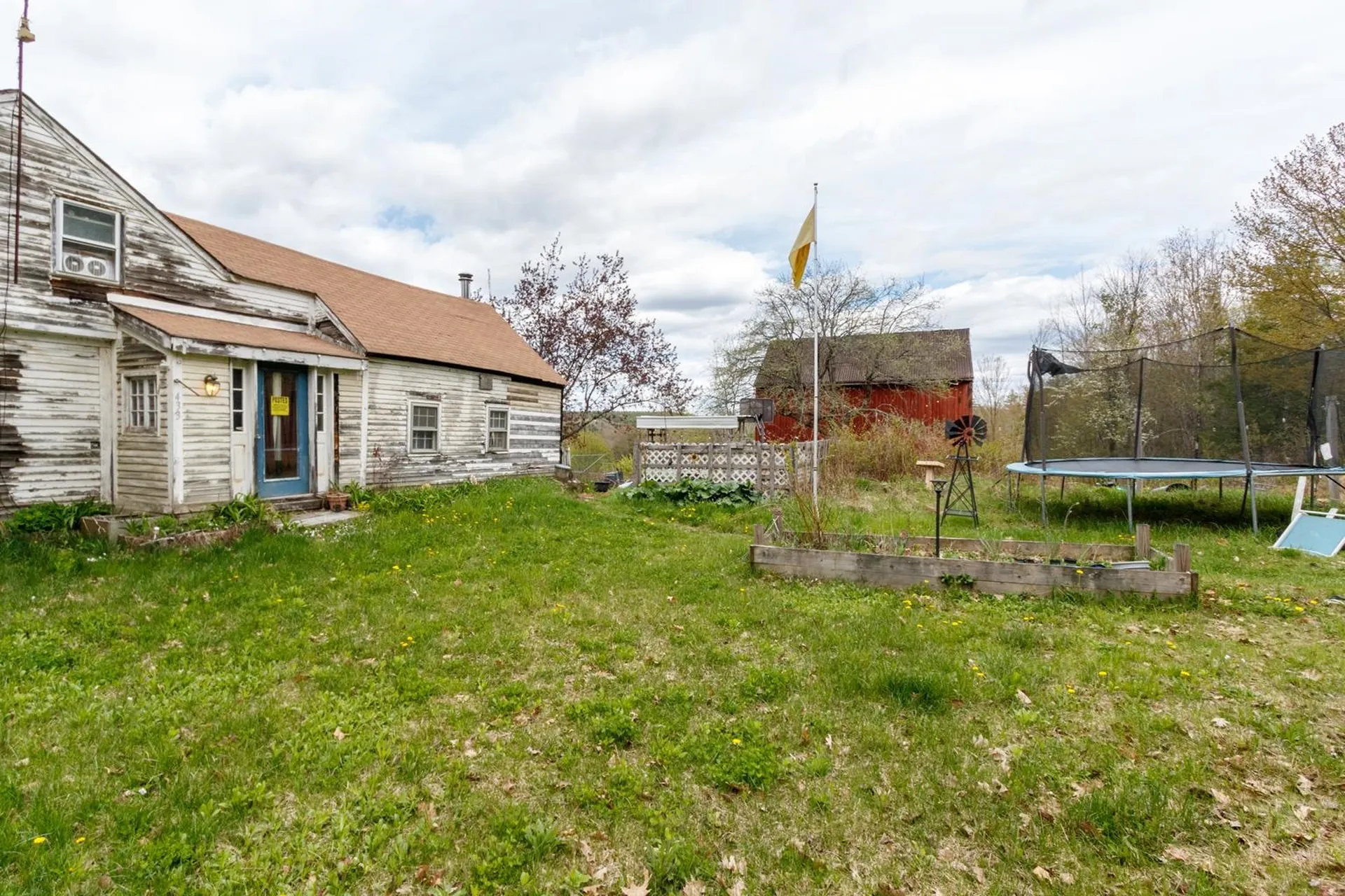 433 North Road Deering NH 03244