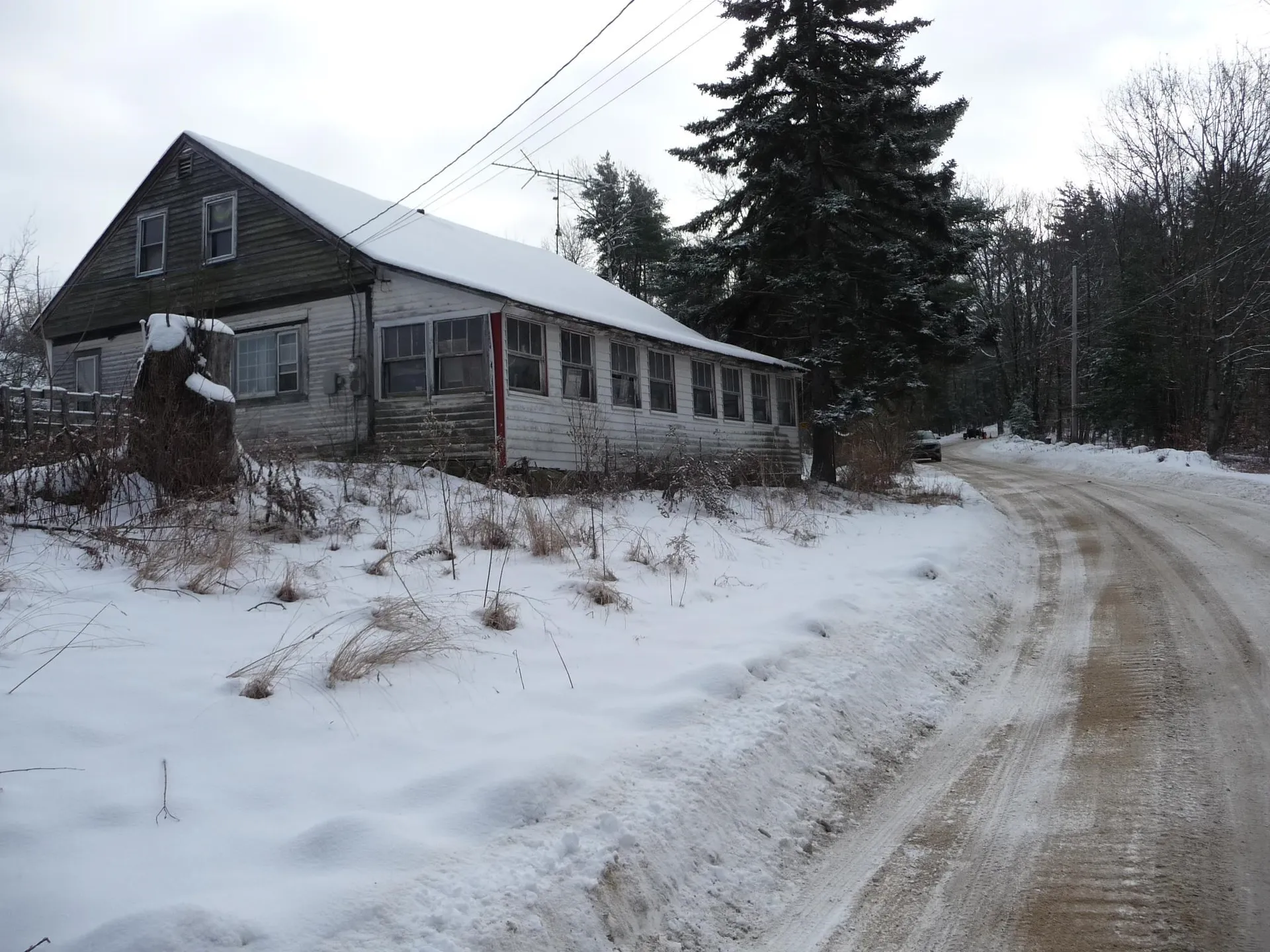 433 North Road Deering NH 03244