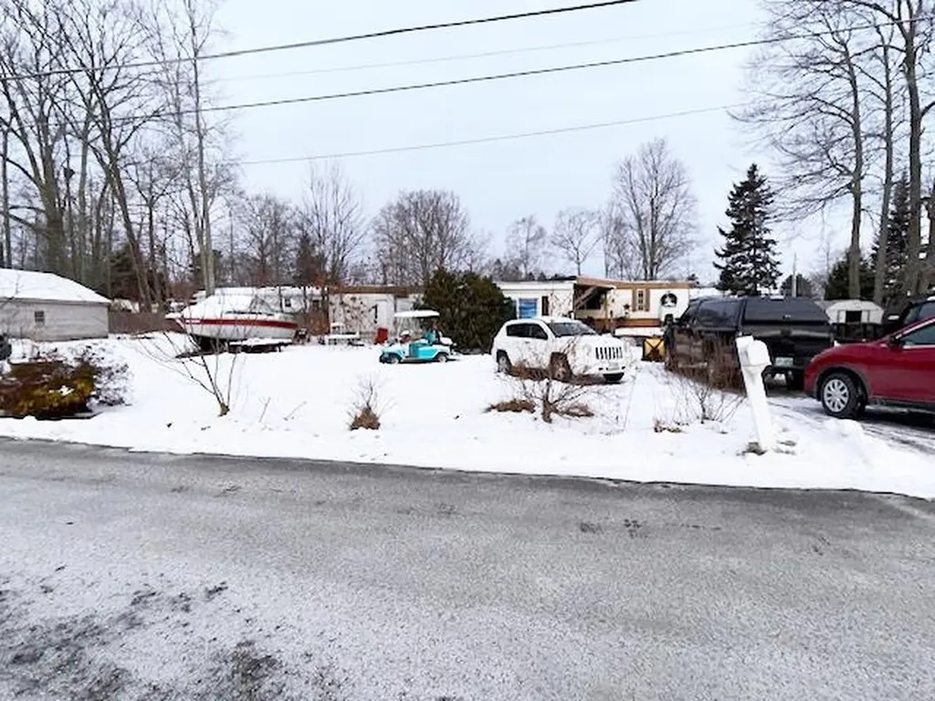 4 Dow Street Exeter NH 03833