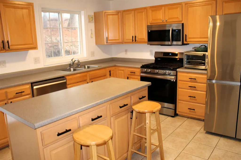 38 Georgetown Drive Nashua NH 03062