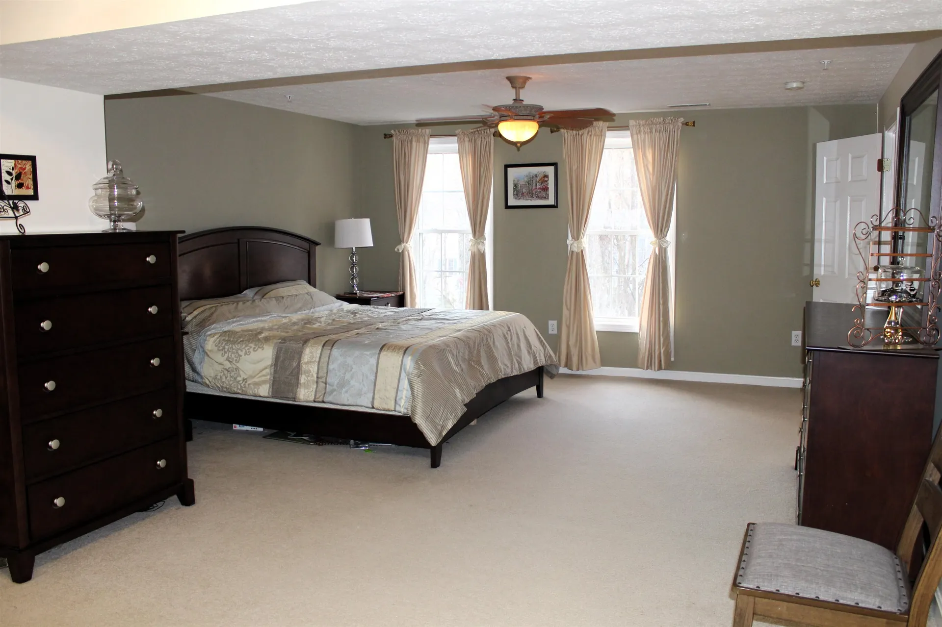 38 Georgetown Drive Nashua NH 03062