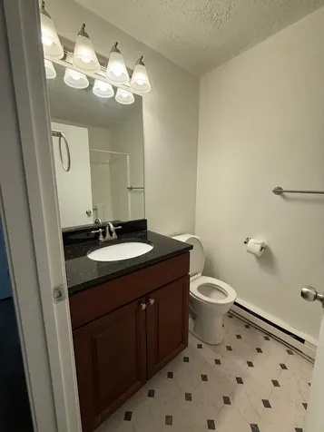 106 Eastern Avenue Manchester NH 03104