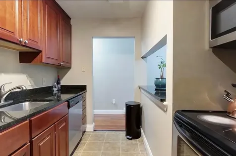 106 Eastern Avenue Manchester NH 03104