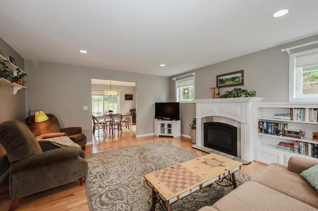 7 Fairway Drive Franklin NH 03235