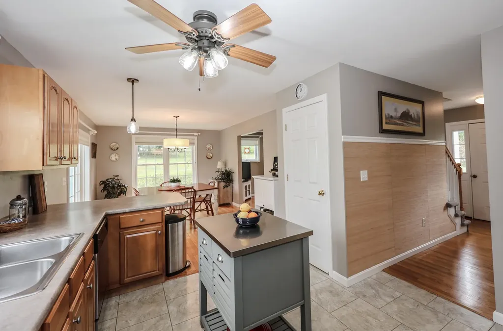 7 Fairway Drive Franklin NH 03235