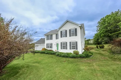 7 Fairway Drive Franklin NH 03235