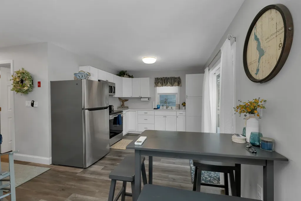 6 Winnisquam Shore Tilton NH 03276