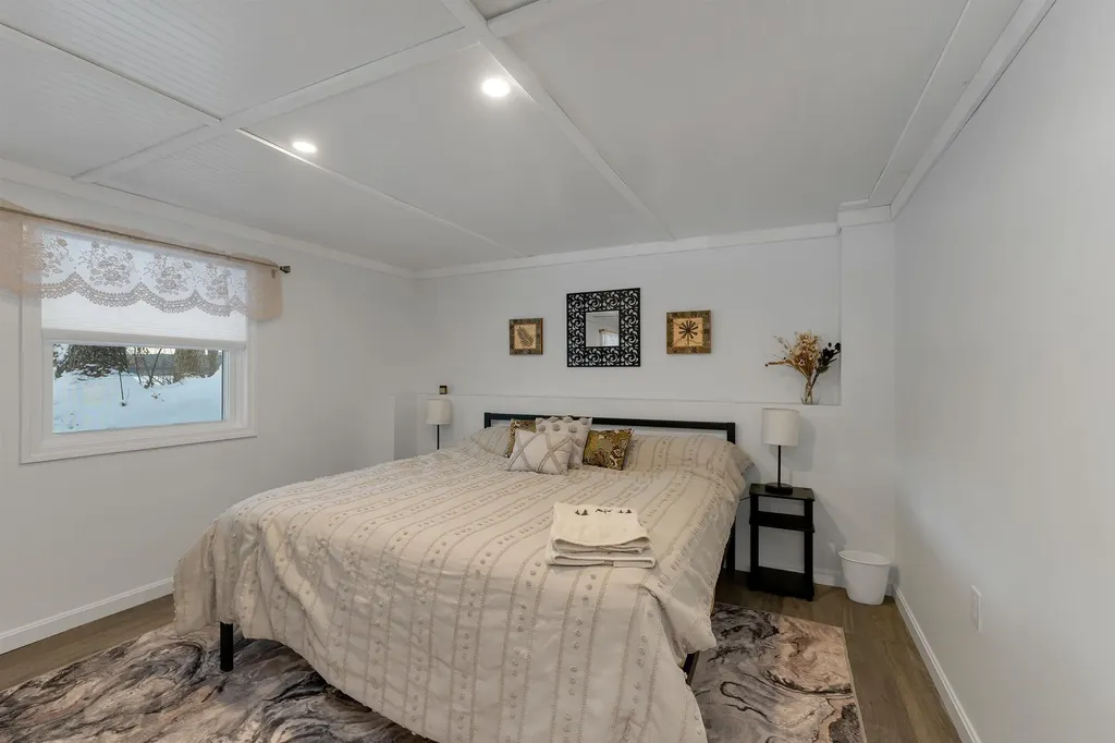 6 Winnisquam Shore Tilton NH 03276