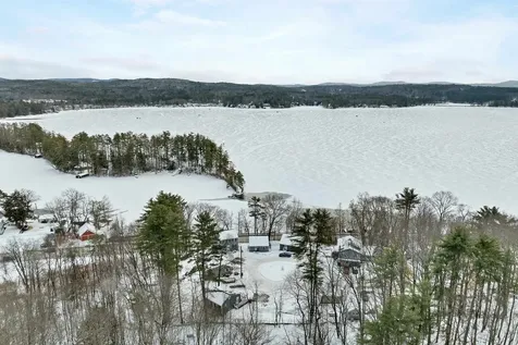 6 Winnisquam Shore Tilton NH 03276