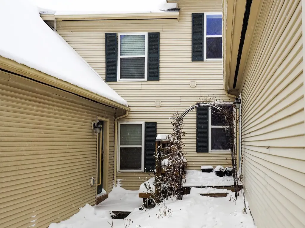 229 Juniper Drive South Burlington VT 05403