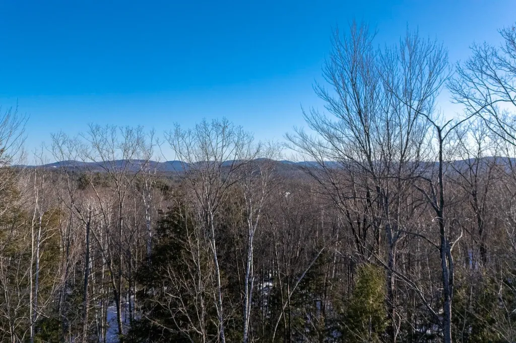 000 Page Hill Road Tamworth NH 03817