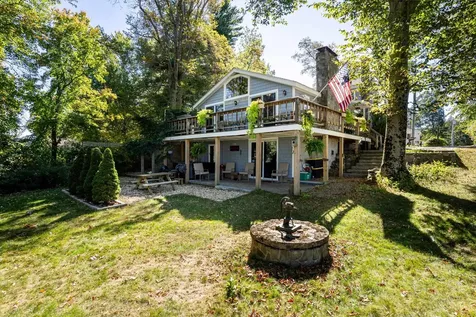 13 Dulcies Point Road Kingston NH 03848