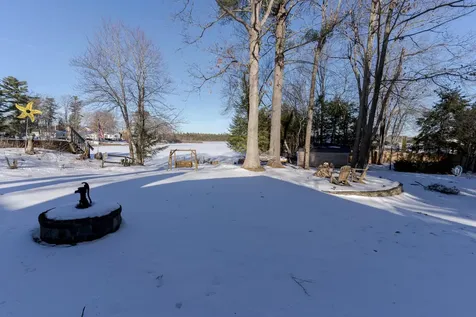 13 Dulcies Point Road Kingston NH 03848