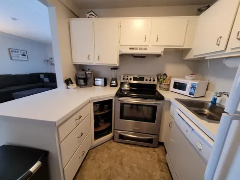 9 Treetop Circle Laconia NH 03246