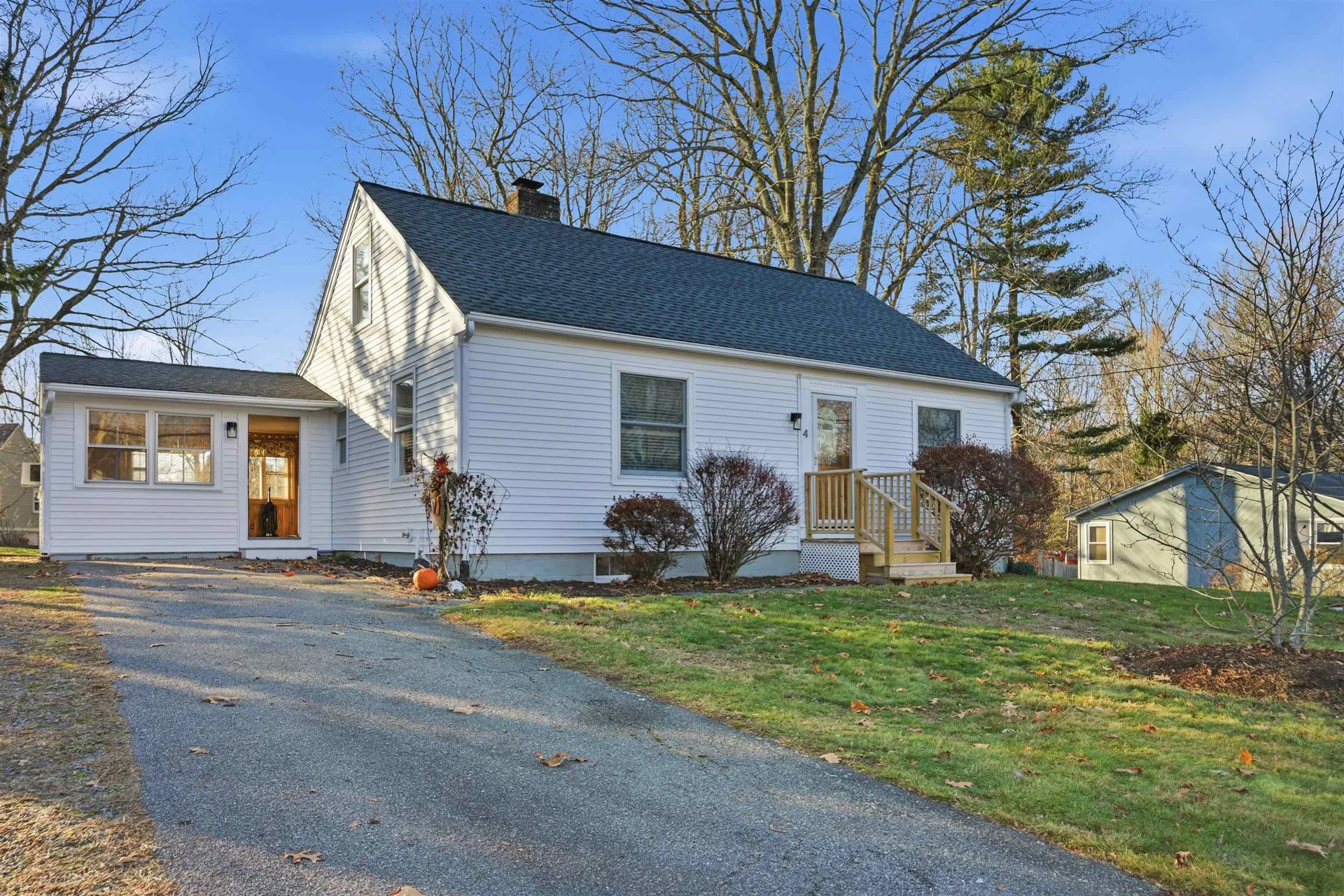 4 Hale Spring Road Plaistow NH 03865