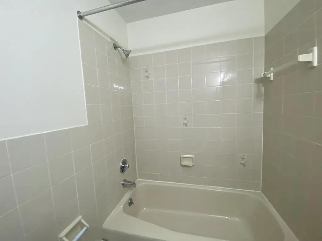 383 Huse Road Manchester NH 03103