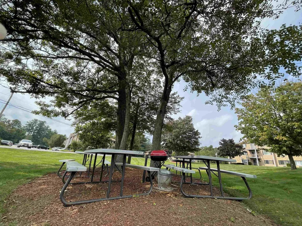 383 Huse Road Manchester NH 03103