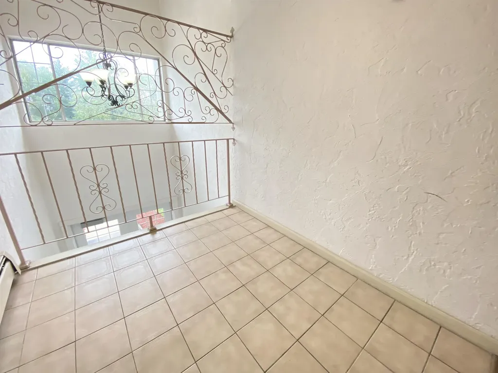 383 Huse Road Manchester NH 03103