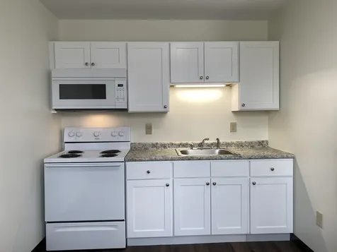 4 Martin Street Derry NH 03038