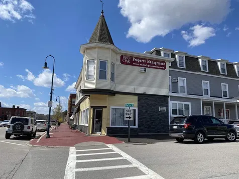 4 Martin Street Derry NH 03038