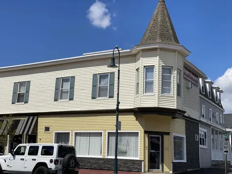 4 Martin Street Derry NH 03038