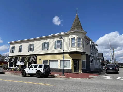 4 Martin Street Derry NH 03038