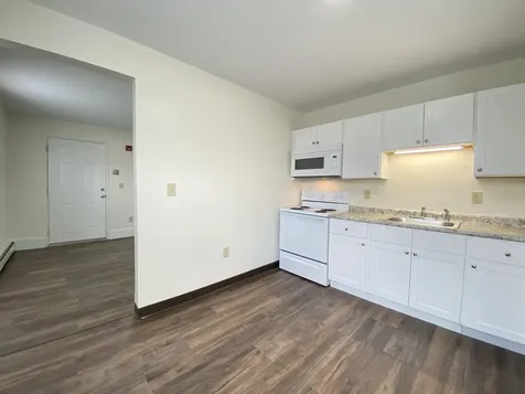 4 Martin Street Derry NH 03038