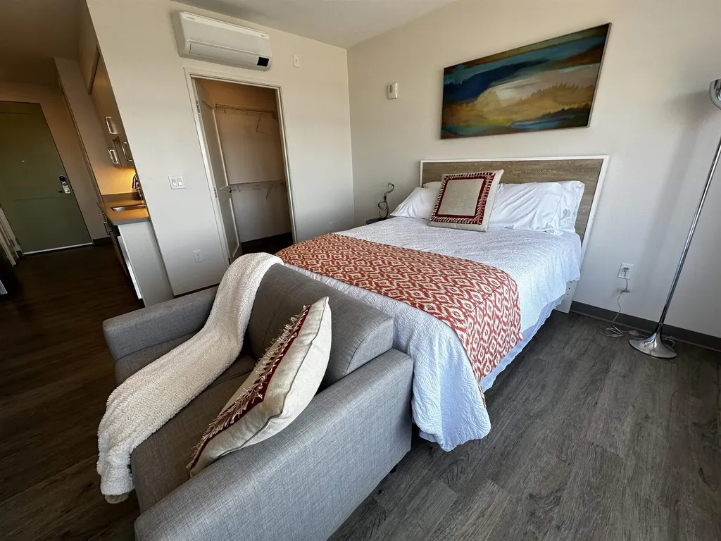 409 Elm Street Manchester NH 03101