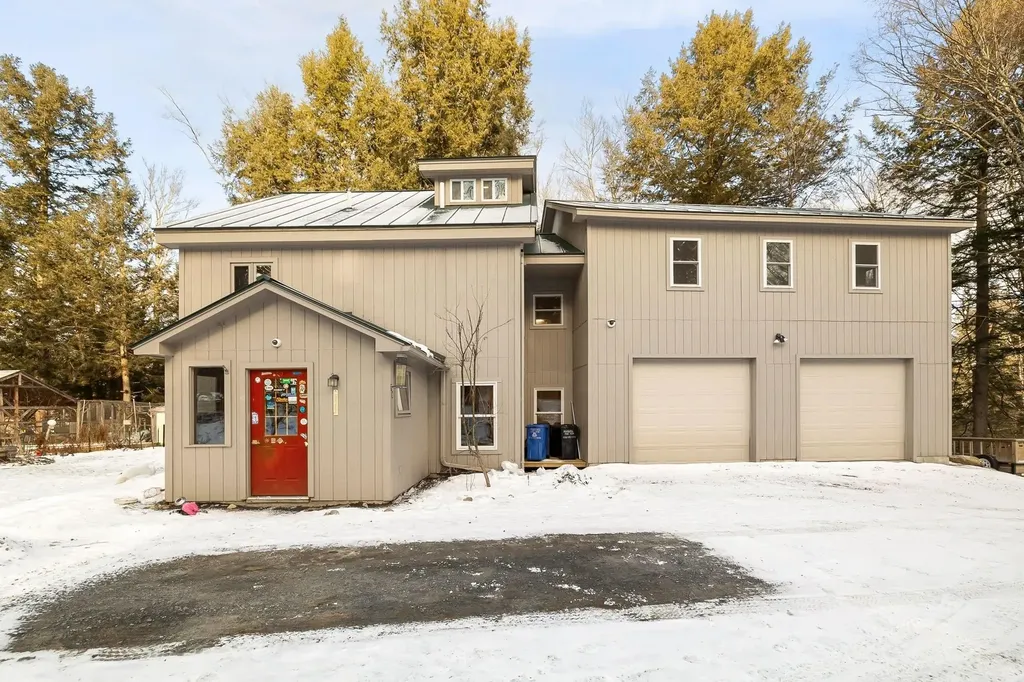 78 Pinebrook Road Waitsfield VT 05673