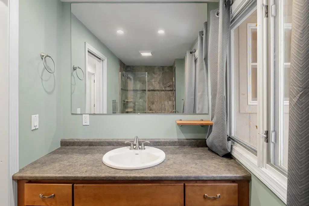 78 Pinebrook Road Waitsfield VT 05673