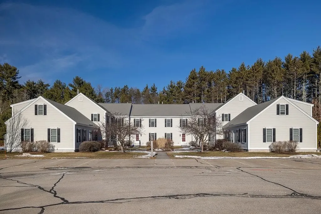 304 River Grant Drive Hopkinton NH 03229