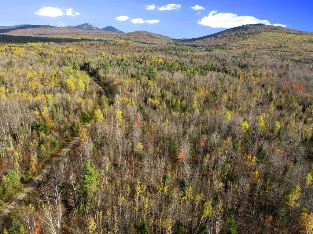 75 Walther Way Stratford NH 03590