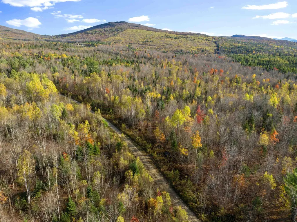 75 Walther Way Stratford NH 03590