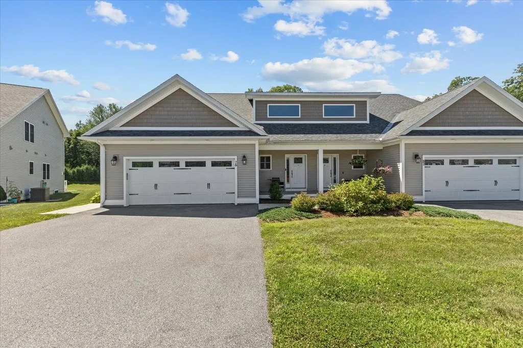 76 Chase Court Essex VT 05452