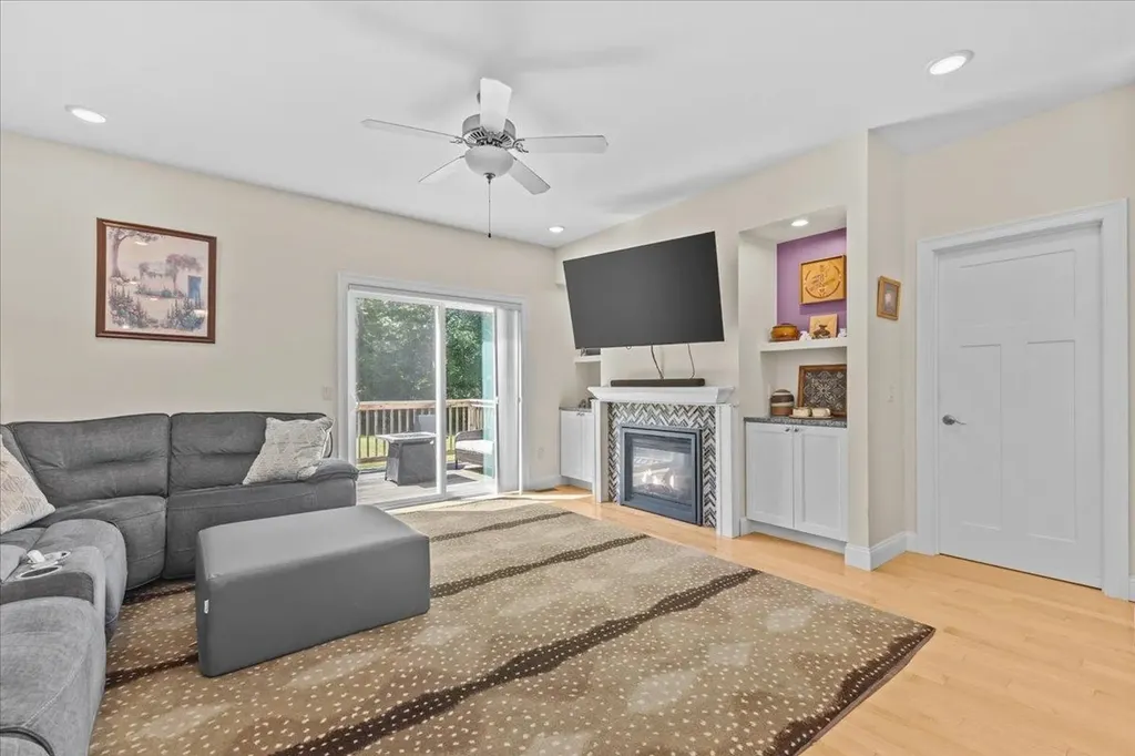 76 Chase Court Essex VT 05452