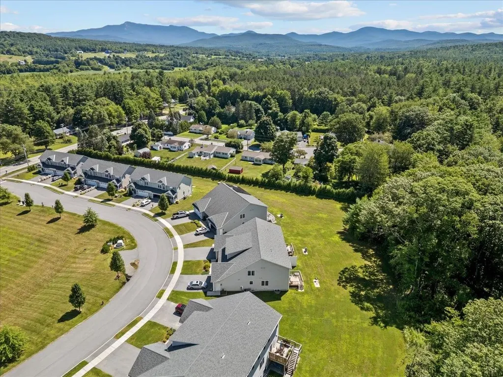 76 Chase Court Essex VT 05452
