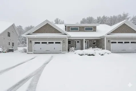 76 Chase Court Essex VT 05452