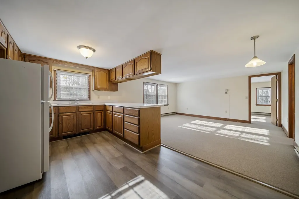 212 West Main Street Hillsborough NH 03244