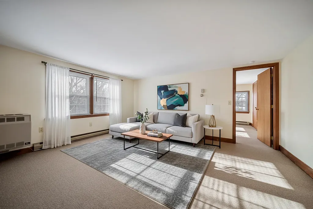 212 West Main Street Hillsborough NH 03244