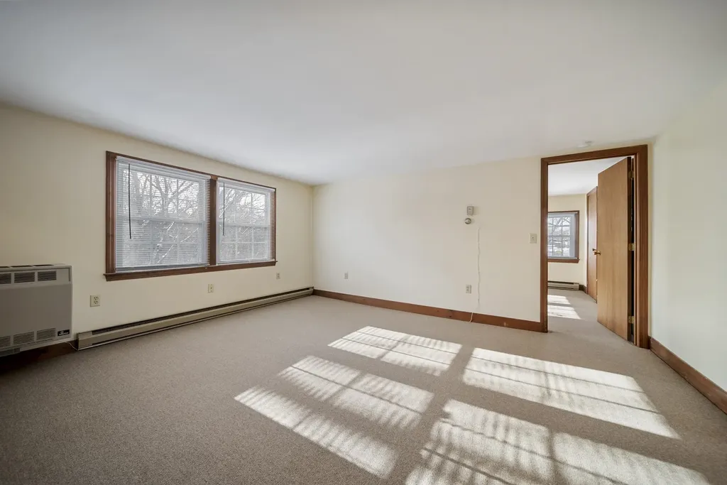 212 West Main Street Hillsborough NH 03244