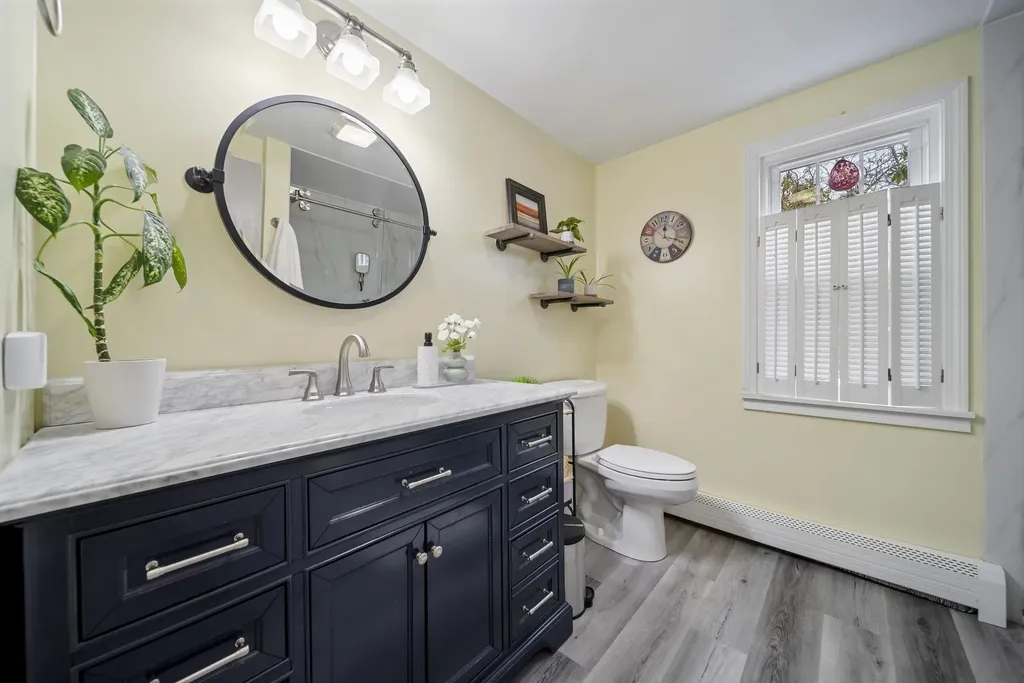 212 West Main Street Hillsborough NH 03244