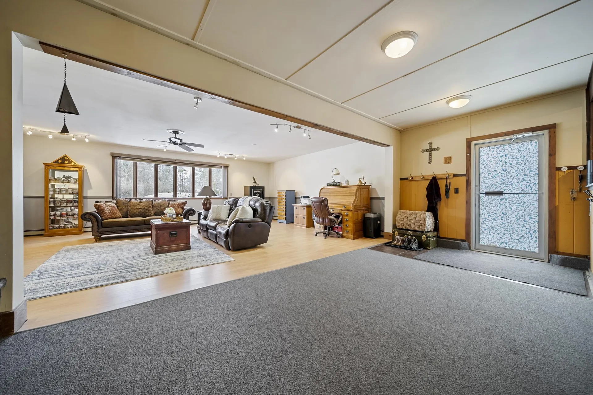 212 West Main Street Hillsborough NH 03244