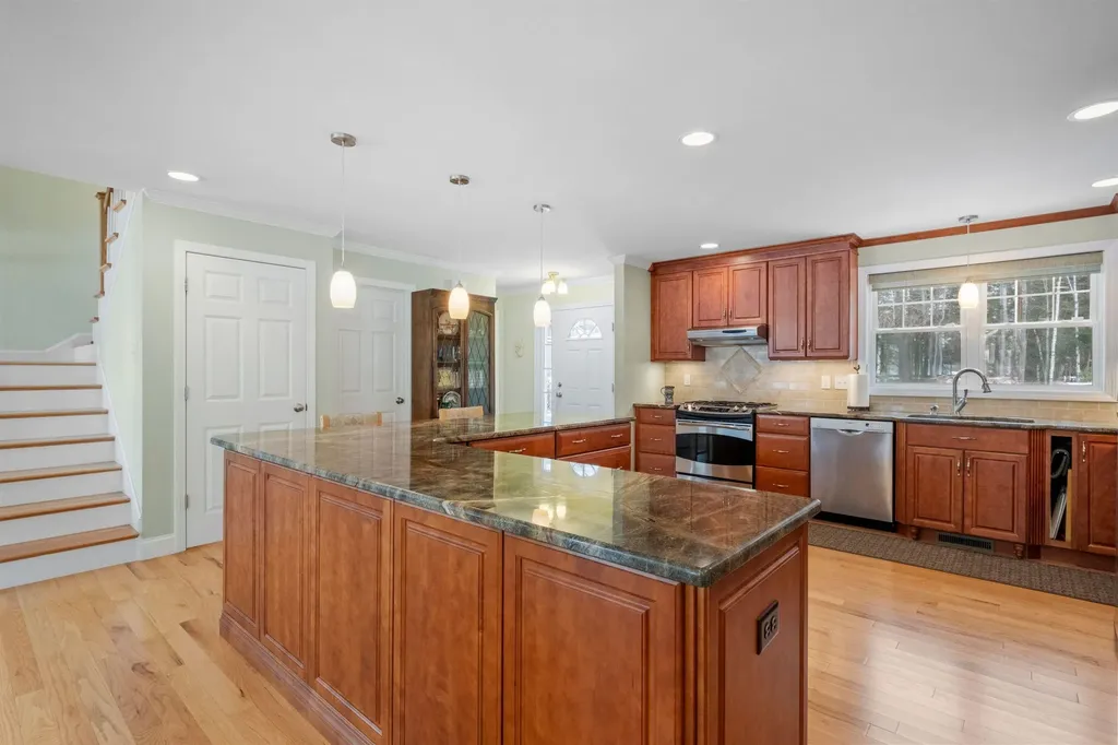 214 Krainewood Drive Moultonborough NH 03254