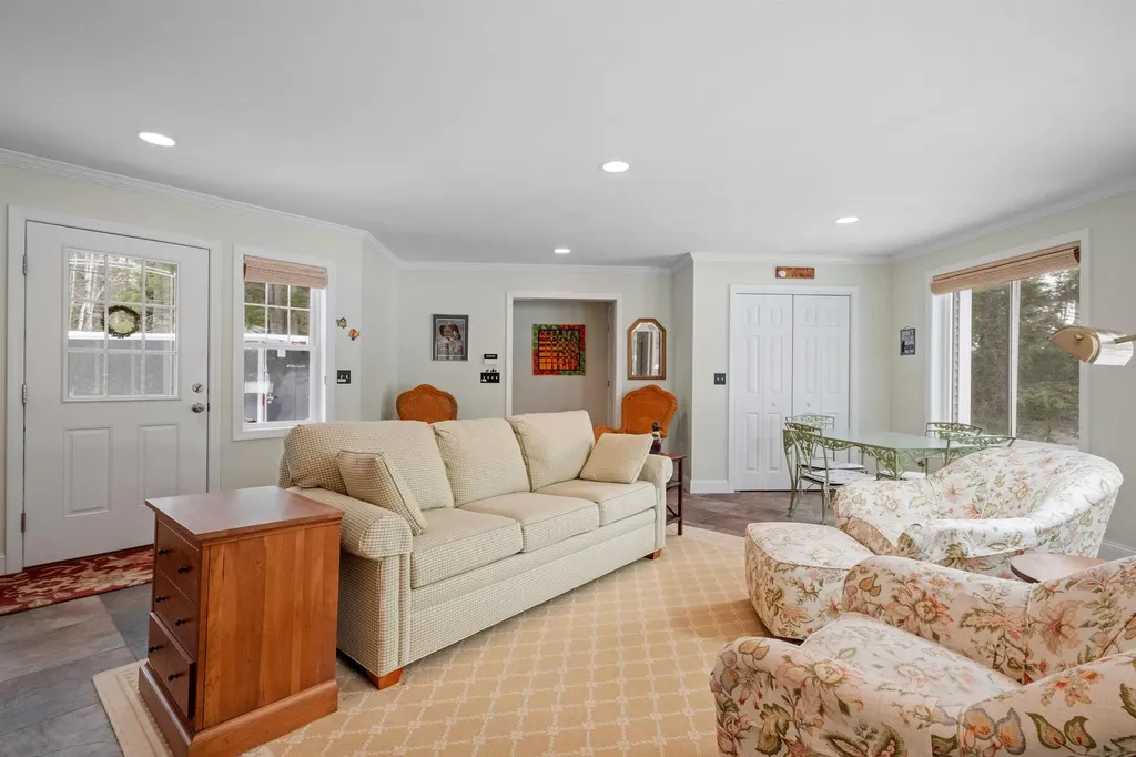 214 Krainewood Drive Moultonborough NH 03254