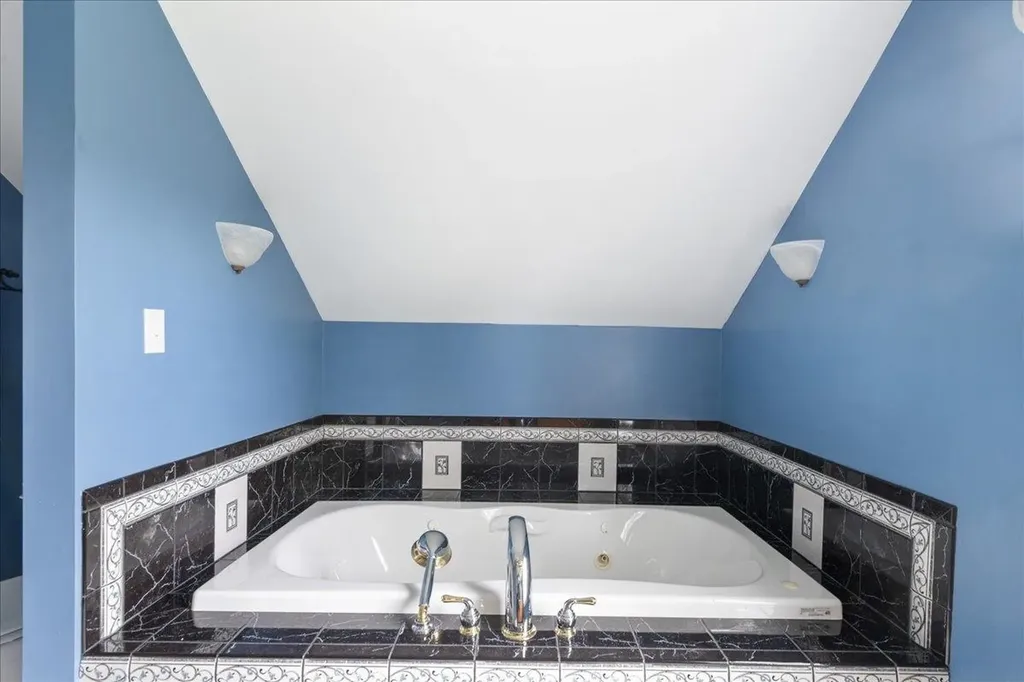 34 Goldsbury Woods Road Barre Town VT 05641