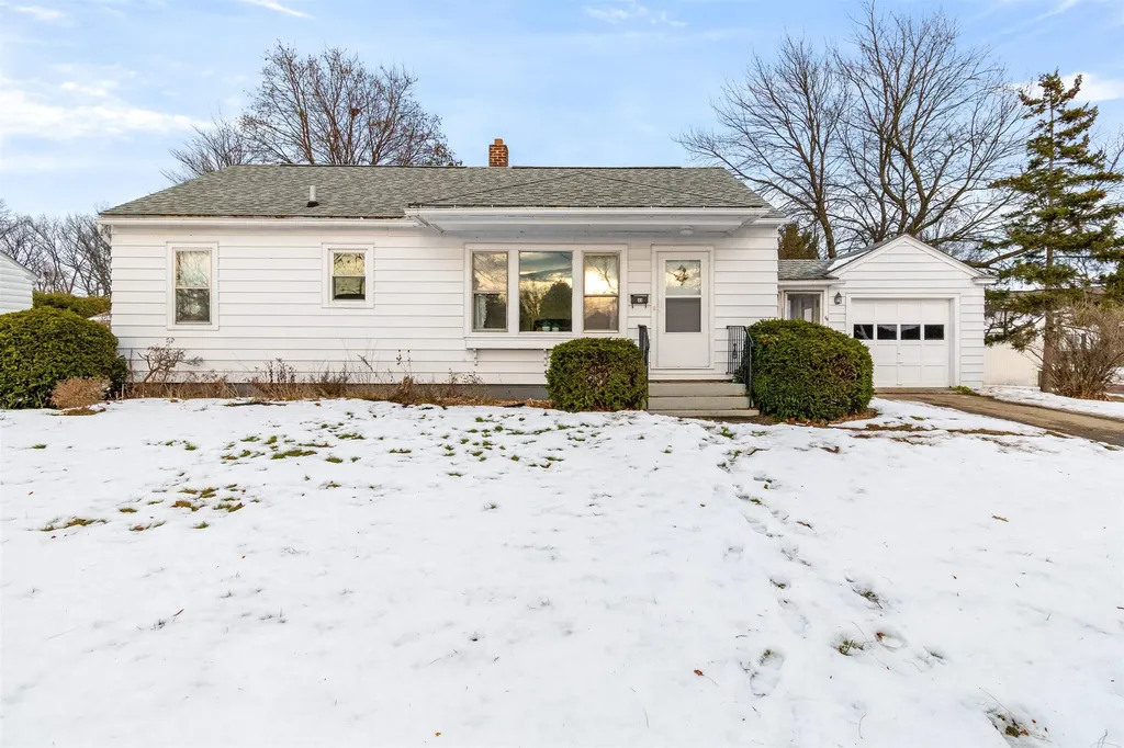 44 Edgemoor Drive Burlington VT 05408