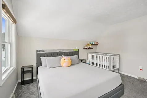 16 Cadogan Way Nashua NH 03062